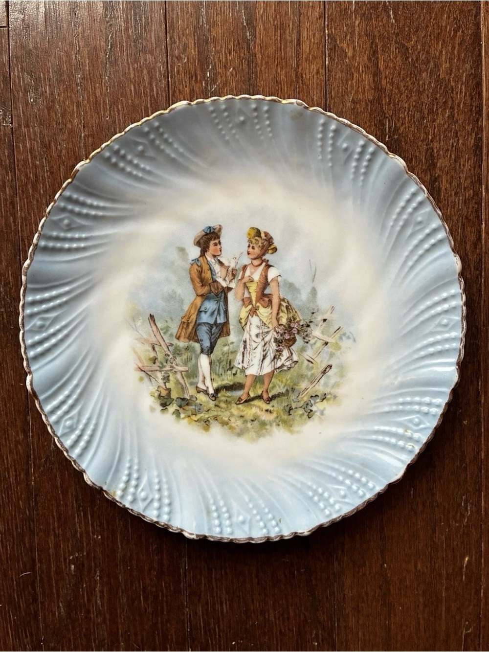Set 6 Vintage 1950s Dessert Dishes Plates Ruffled Gold Colonial Love Charm